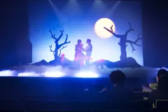 ACH, DIESE LÜCKE, DIESE ENTSETZLICHE LÜCKE