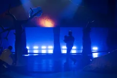 ACH, DIESE LÜCKE, DIESE ENTSETZLICHE LÜCKE